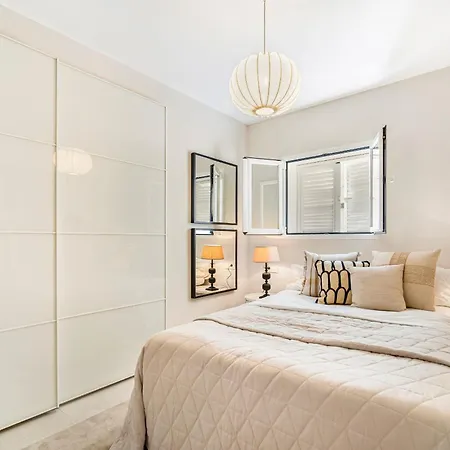 Stylish 3 Bed I Puerto Banus * Marbella