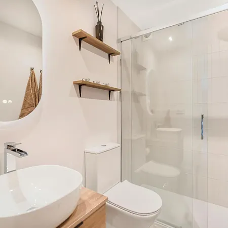 Stylish 3 Bed I Puerto Banus Apartment *