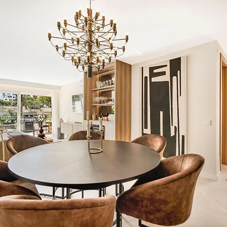Apartment Stylish 3 Bed I Puerto Banus Marbella
