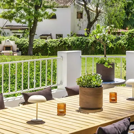 Stylish 3 Bed I Puerto Banus Apartment *