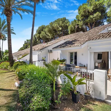 Stylish 3 Bed I Puerto Banus * Marbella